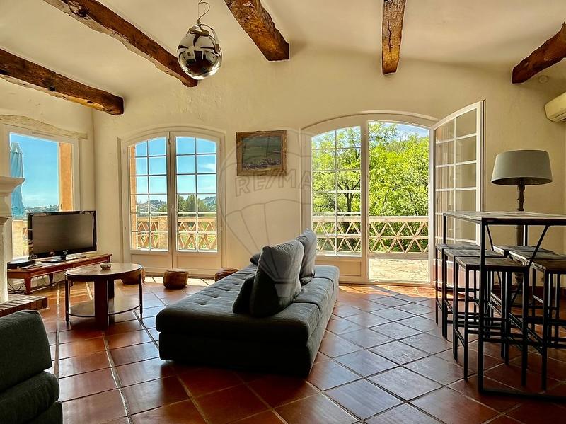 Propriété - 286 m² - 11 pièces