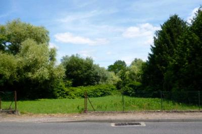 Terrain constructible - 1 191 m²
