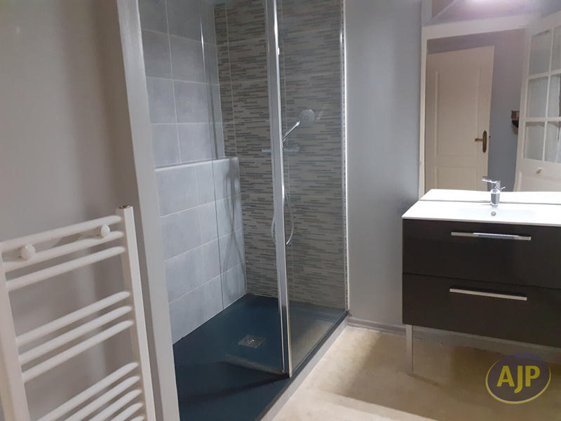 Appartement - 70 m² - 2 pièces