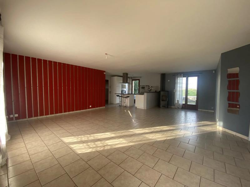Maison - 137 m² - 4 pièces