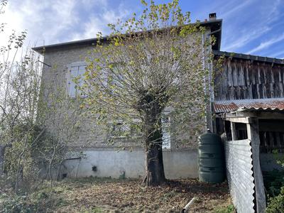 Maison - 97 m² - 5 pièces