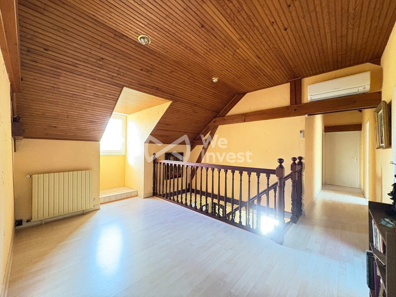 Villa - 230 m² - 7 pièces