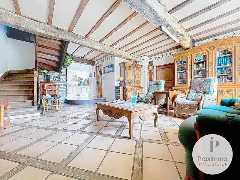 Maison - 238 m² - 6 pièces