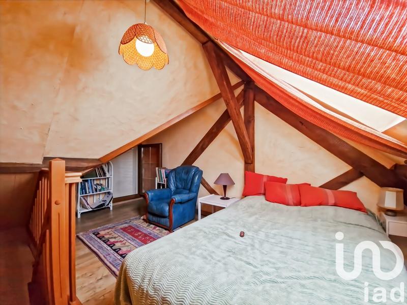 Maison - 211 m² - 8 pièces