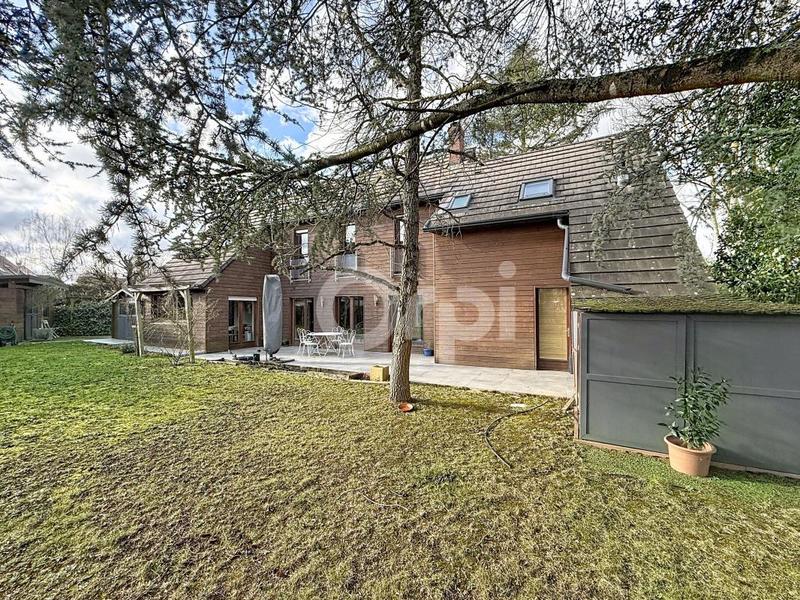 Maison - 180 m² - 6 pièces