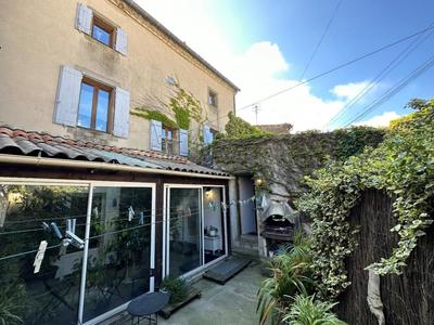 Maison de village - 215 m² - 9 pièces