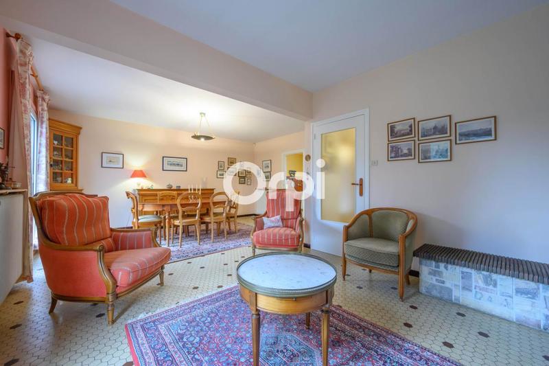 Maison - 160 m² - 8 pièces