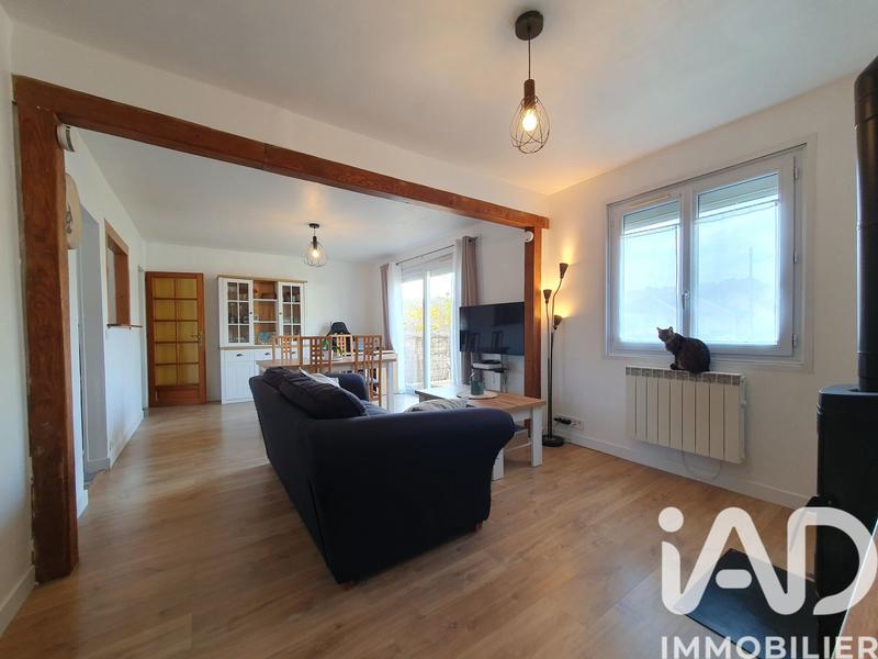 Maison - 93 m² - 4 pièces