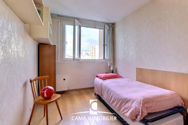 Appartement - 95 m² - 5 pièces