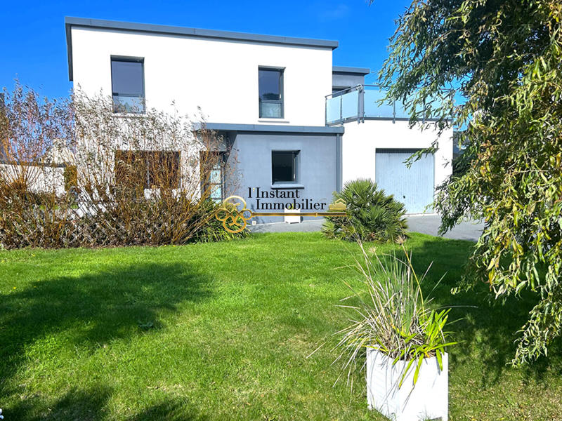 Maison - 138 m² - 6 pièces