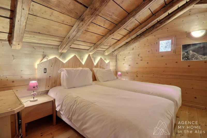 Châlet - 258 m² - 12 pièces