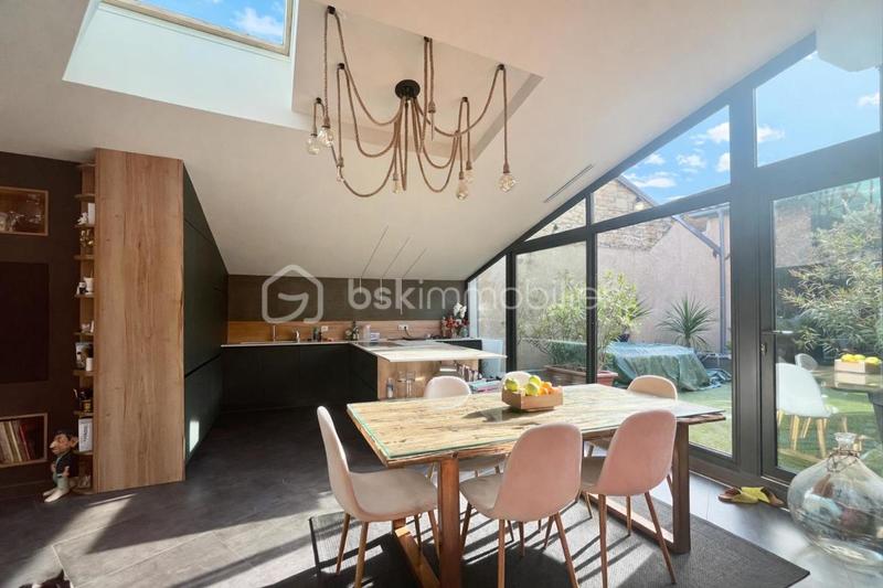 Appartement - 140 m² - 4 pièces