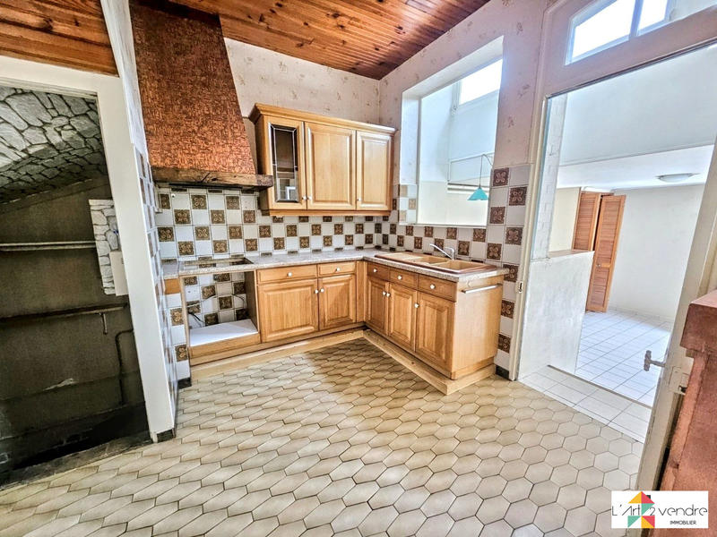 Maison traditionnelle - 140 m² - 5 pièces