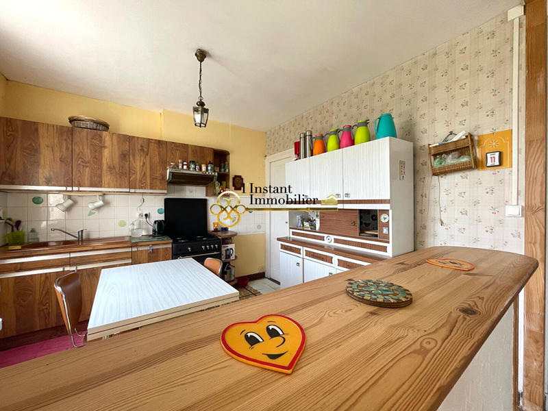 Maison - 94 m² - 5 pièces