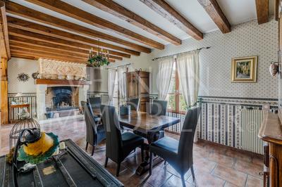 Maison - 168 m² - 6 pièces