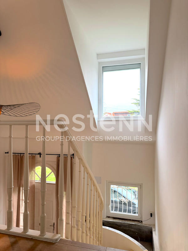 Maison - 167 m² - 7 pièces