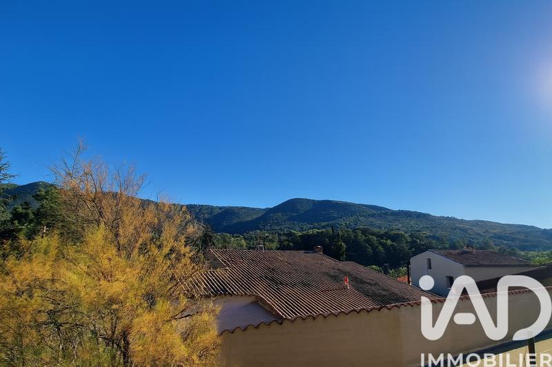 Maison - 260 m² - 7 pièces