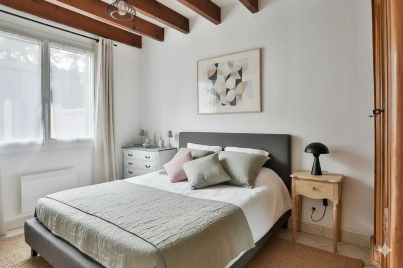 Maison - 209 m² - 9 pièces