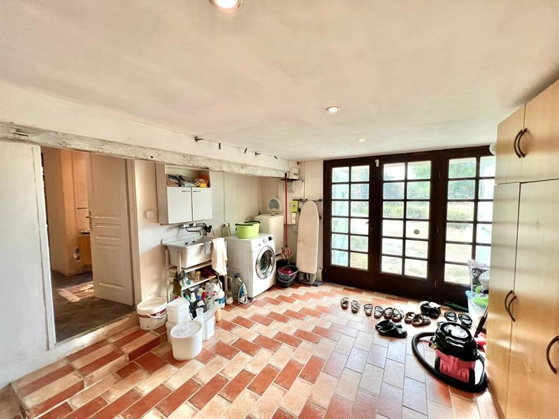 Maison - 335 m² - 8 pièces