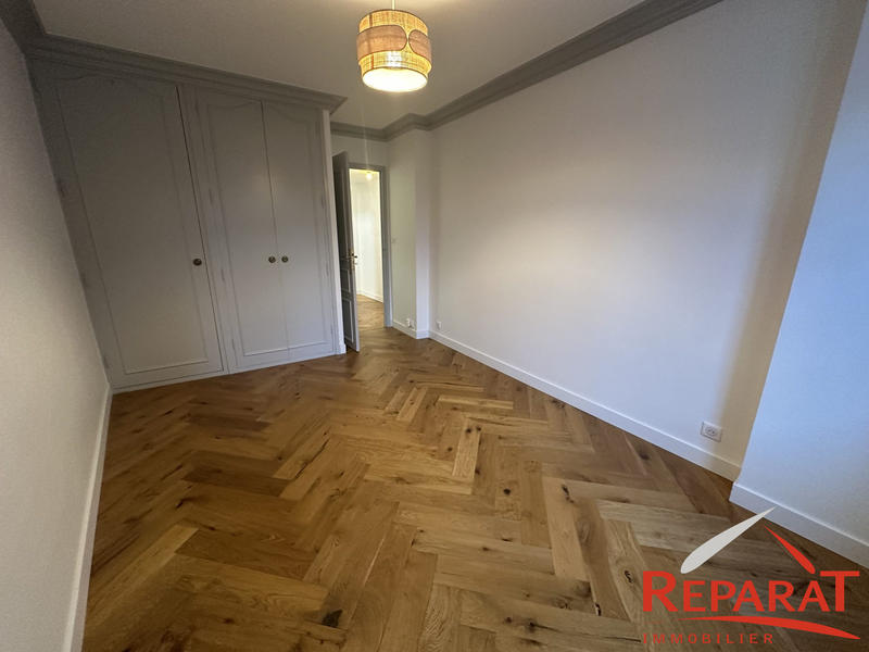 Appartement - 162 m² - 6 pièces