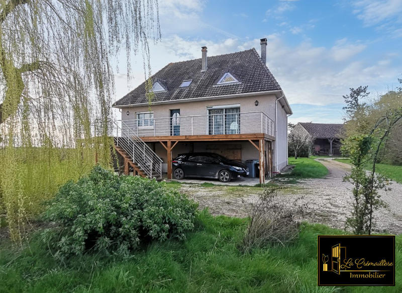 Maison traditionnelle - 127 m² - 7 pièces