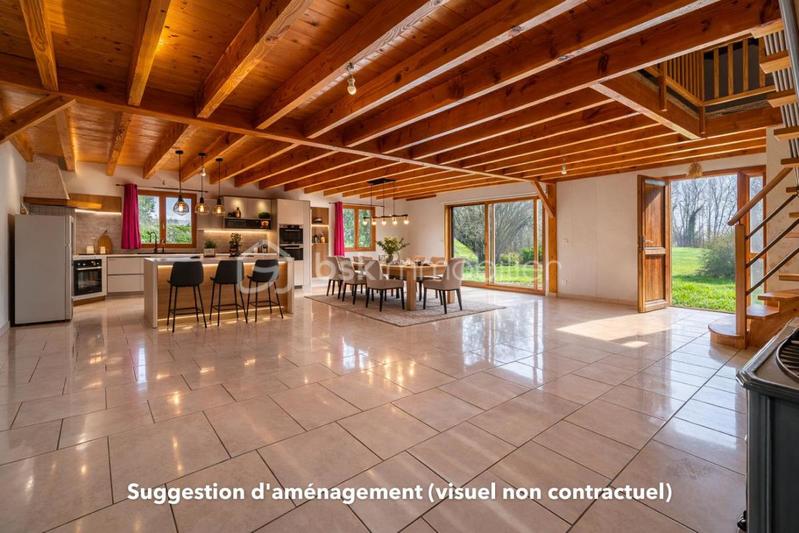 Maison - 111 m² - 6 pièces