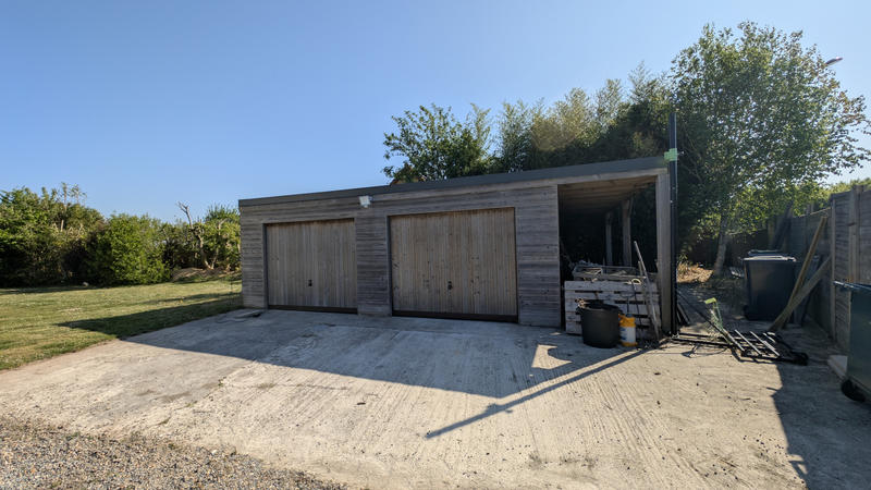 Maison - 208 m² - 5 pièces