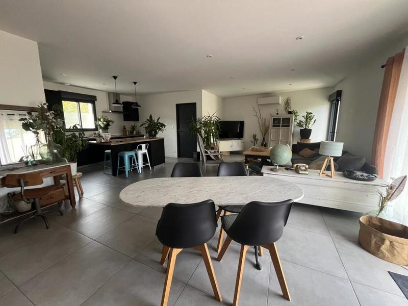 Maison - 110 m² - 4 pièces