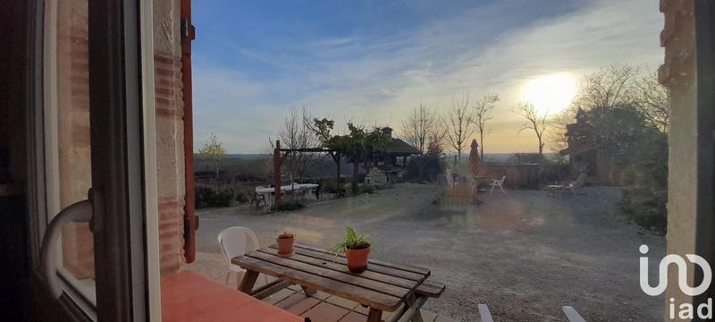 Maison - 180 m² - 7 pièces