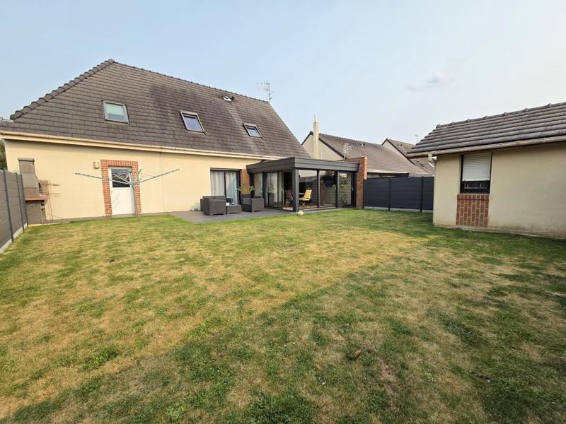 Pavillon - 165 m² - 9 pièces