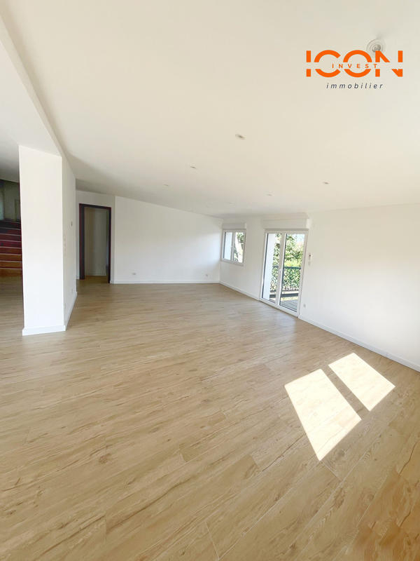 Maison contemporaine - 152 m² - 6 pièces