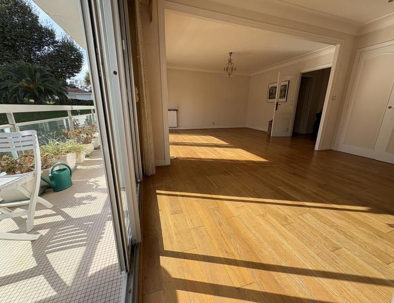 Appartement - 91 m² - 3 pièces