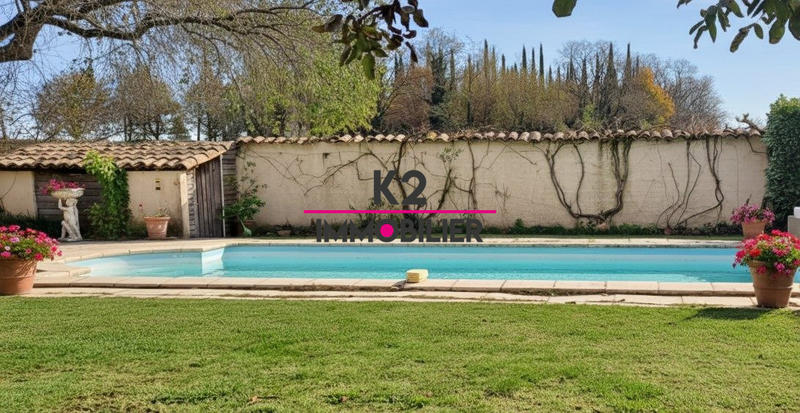 Maison - 486 m² - 14 pièces