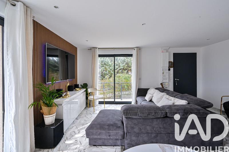 Maison - 88 m² - 4 pièces