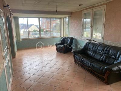 Maison traditionnelle - 102 m² - 5 pièces