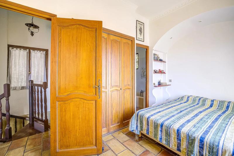 Maison - 141 m² - 3 pièces