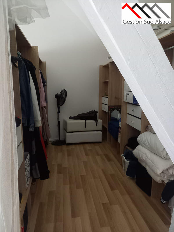 Maison - 250 m² - 6 pièces