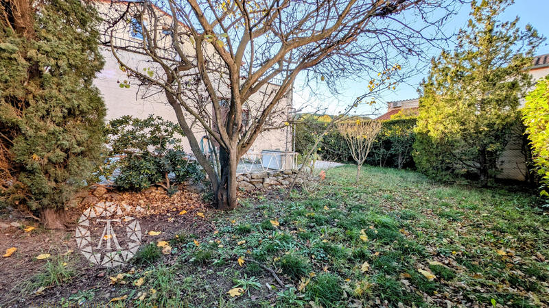 Villa - 308 m² - 12 pièces