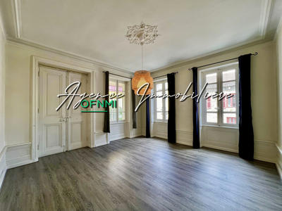 Propriété - 224 m² - 7 pièces