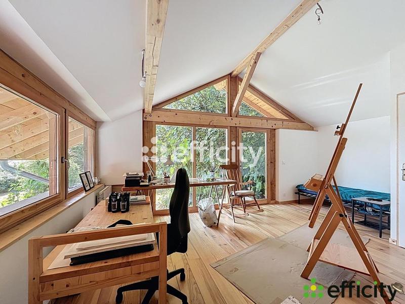 Maison - 390 m² - 12 pièces