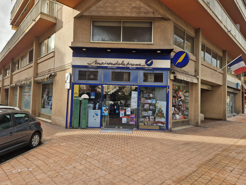 Local commercial - 184 m²