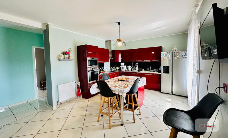 Maison - 142 m² - 6 pièces