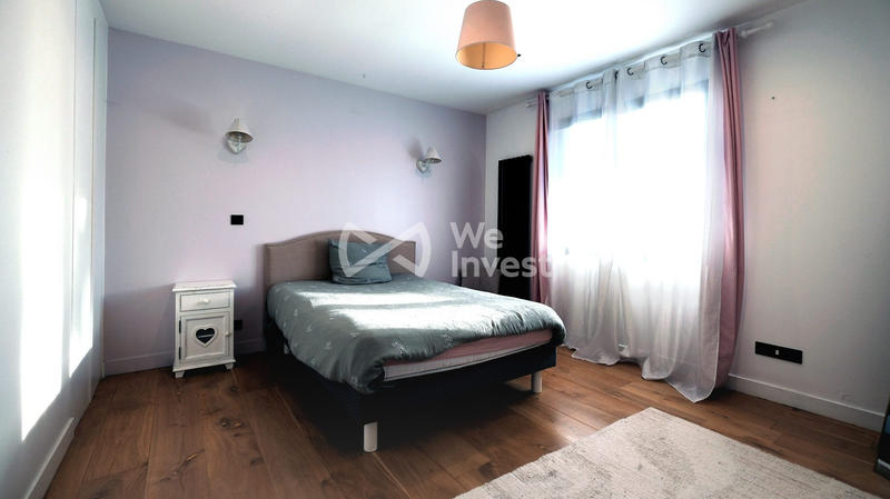 Maison contemporaine - 266 m² - 8 pièces