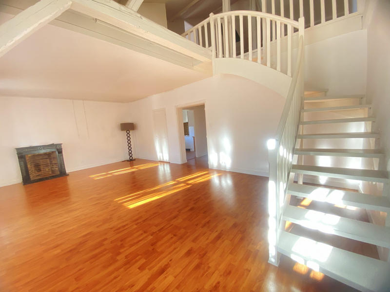 Appartement - 108 m² - 5 pièces