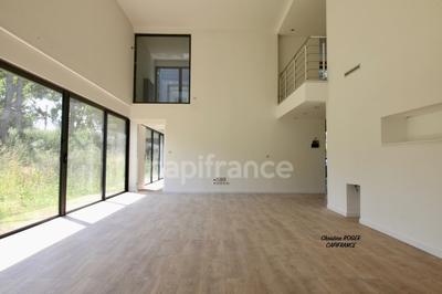 Maison - 268 m² - 8 pièces