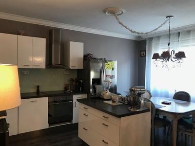 Appartement - 80 m² - 3 pièces