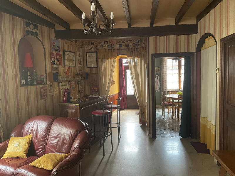 Maison - 159 m² - 8 pièces