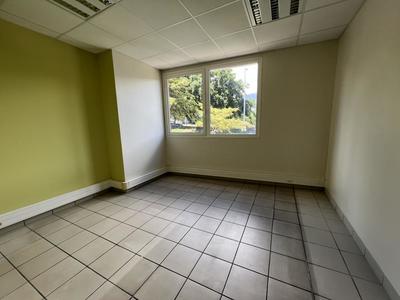 Bureau - 211 m²
