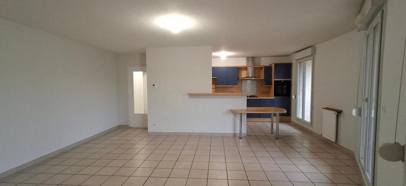 Appartement - 90 m² - 4 pièces