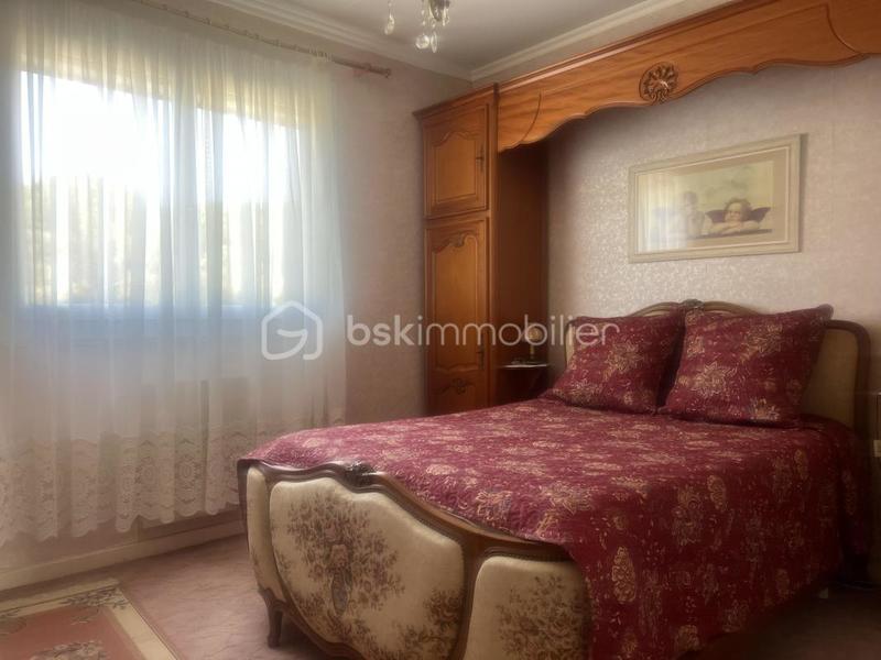 Maison traditionnelle - 162 m² - 7 pièces